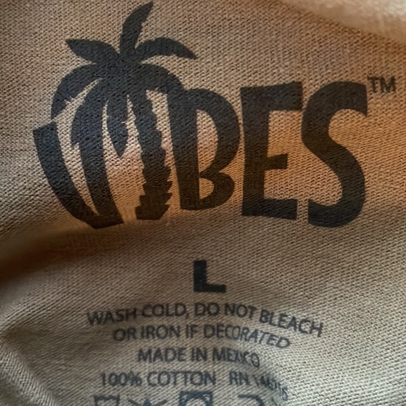 BRAND NEW Let’s Go On A Trip Together mushroom Tee - Picture 4 of 4